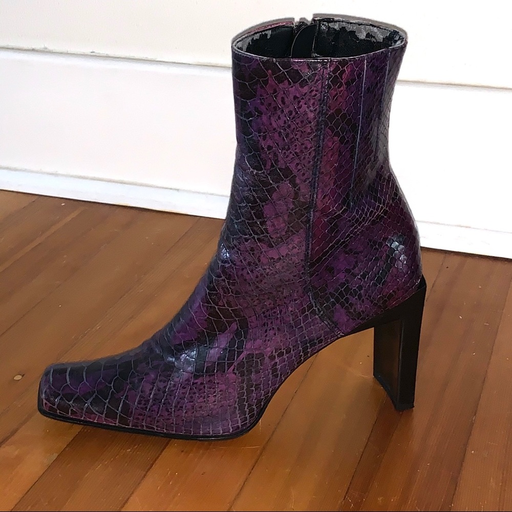 Awesome Vintage Snakeskin Boots Size 8.5